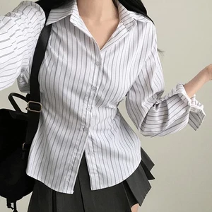 엠버 카라 허리 스냅단추 여리핏 스트라이프 줄지 긴팔 셔츠 남방 데일리룩 하객룩